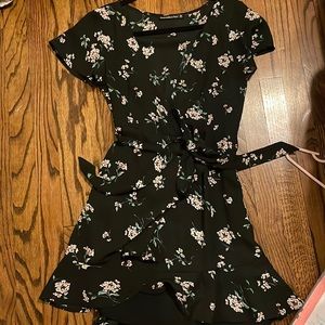 abercrombie tie adjustable dress!!